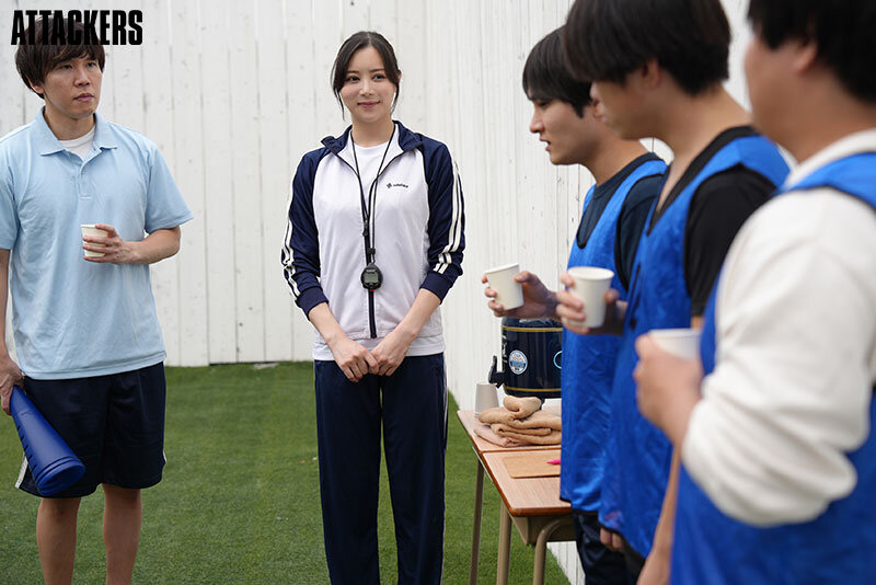 白峰ミウ(白峰美羽)作品SAME-170发布！篮球社团指导老师与一群生猛小鲜肉夏日合宿，惨沦为性处理器-图片5