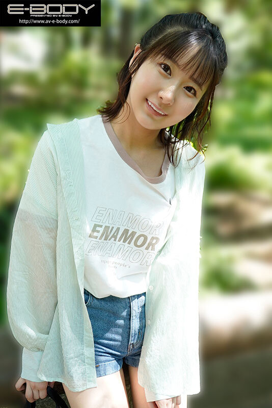 「由衣阳菜」番号作品EBWH-292 美巨乳女友第一次来家里住 一整晚不用睡疯狂交媾缠绵不断