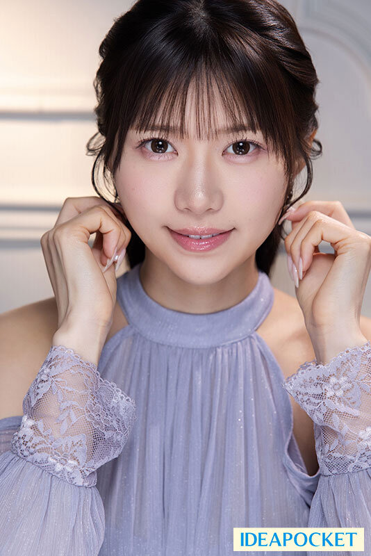 「极品天然美少女」的浓厚喷射，「含住大棒子」超大力地吸吮！